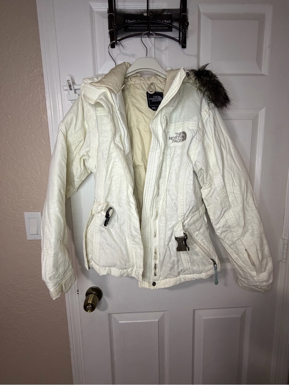 The North Face Women’s Cream White Ski Jacket with Faux Fur Trim